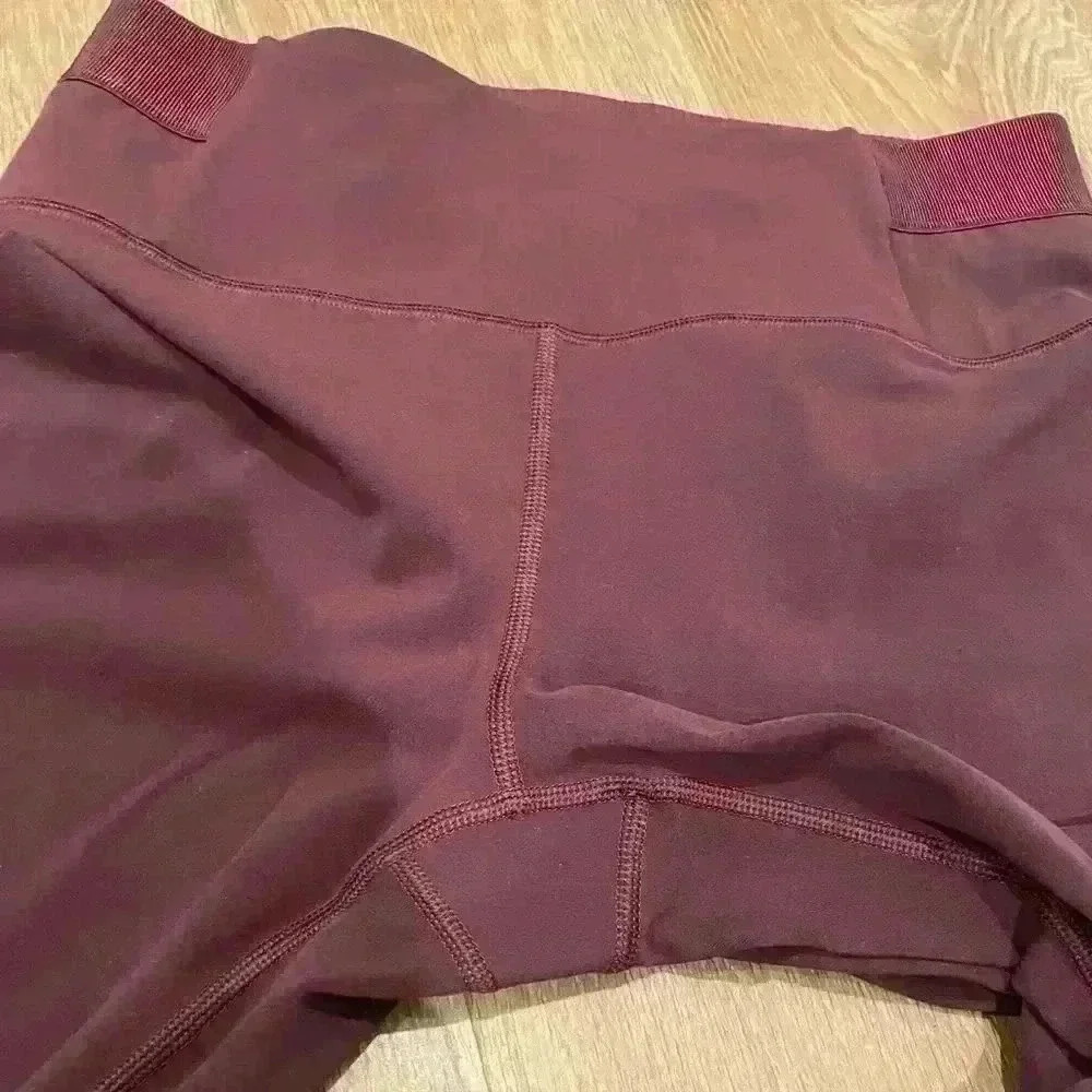 ATHLETA Aura Split Pant in Powervita - EUC - Sz M - Picture 6 of 12